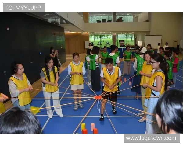 踢足球例如如何提升团队合作精神与个人技能的完美结合 踢足球例如如何提升团队合作精神与个人技能的完美结合